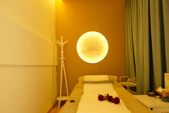 深圳罗湖区日式指压的寂静美学：在按压中听见雪落的声音